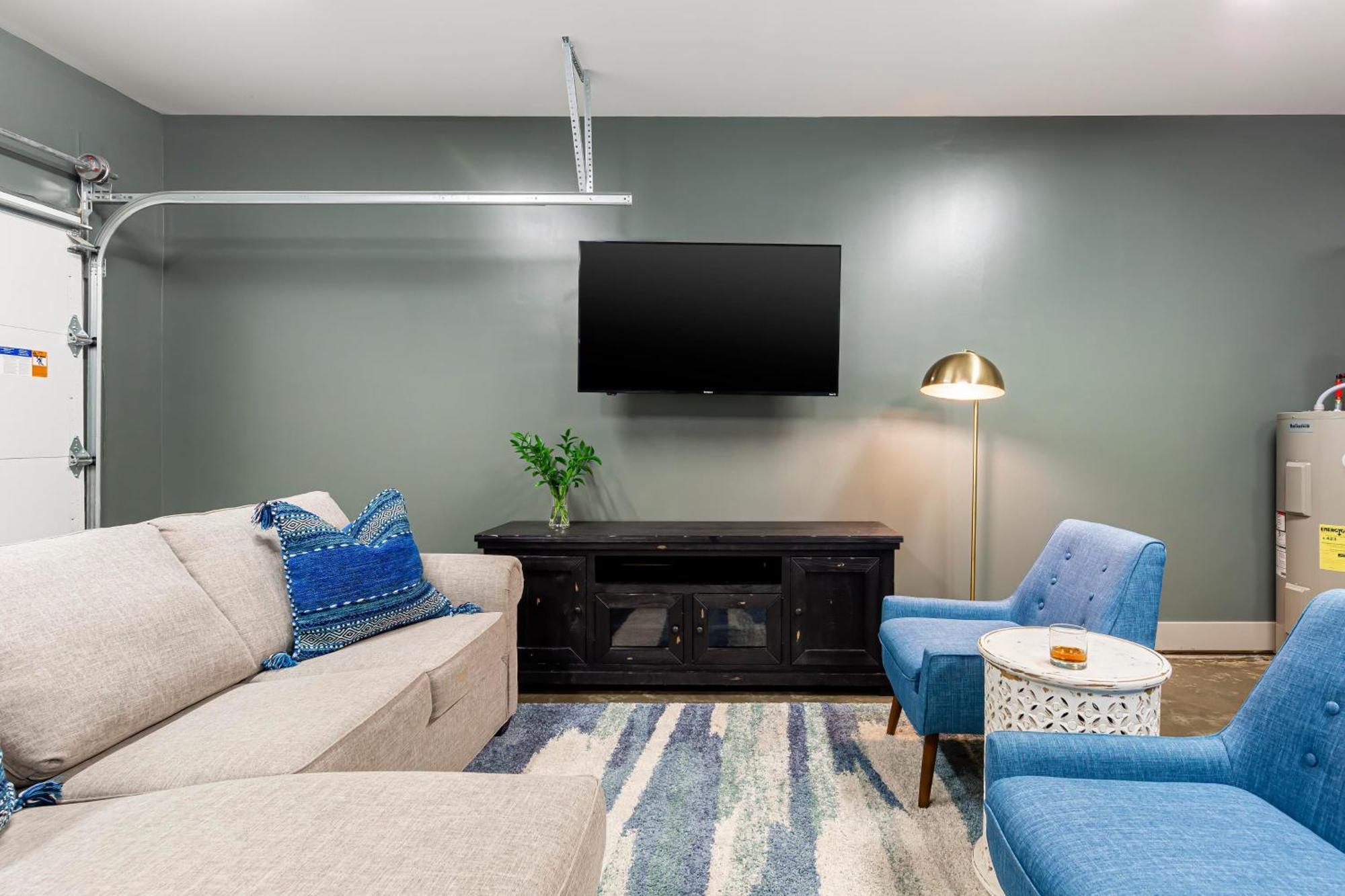 Waverly By Avantstay Nashville-Inspired Townhome W Luxury Kitchen Pool Table Exterior photo